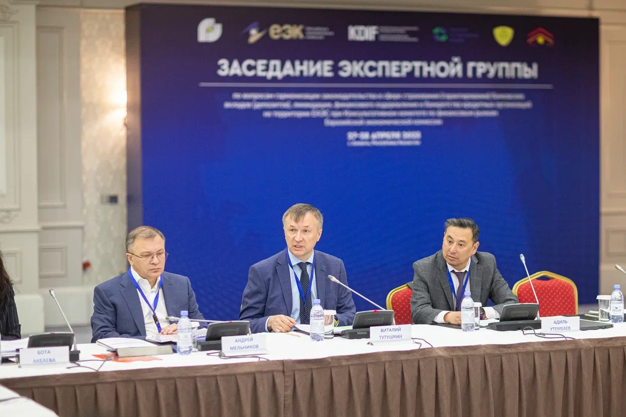 ayapov-006-028U0923.jpg ayapov-006-028U0923.jpg